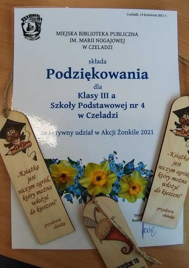 Dzieci otrzymały pamiątkowy dyplom i nagrody